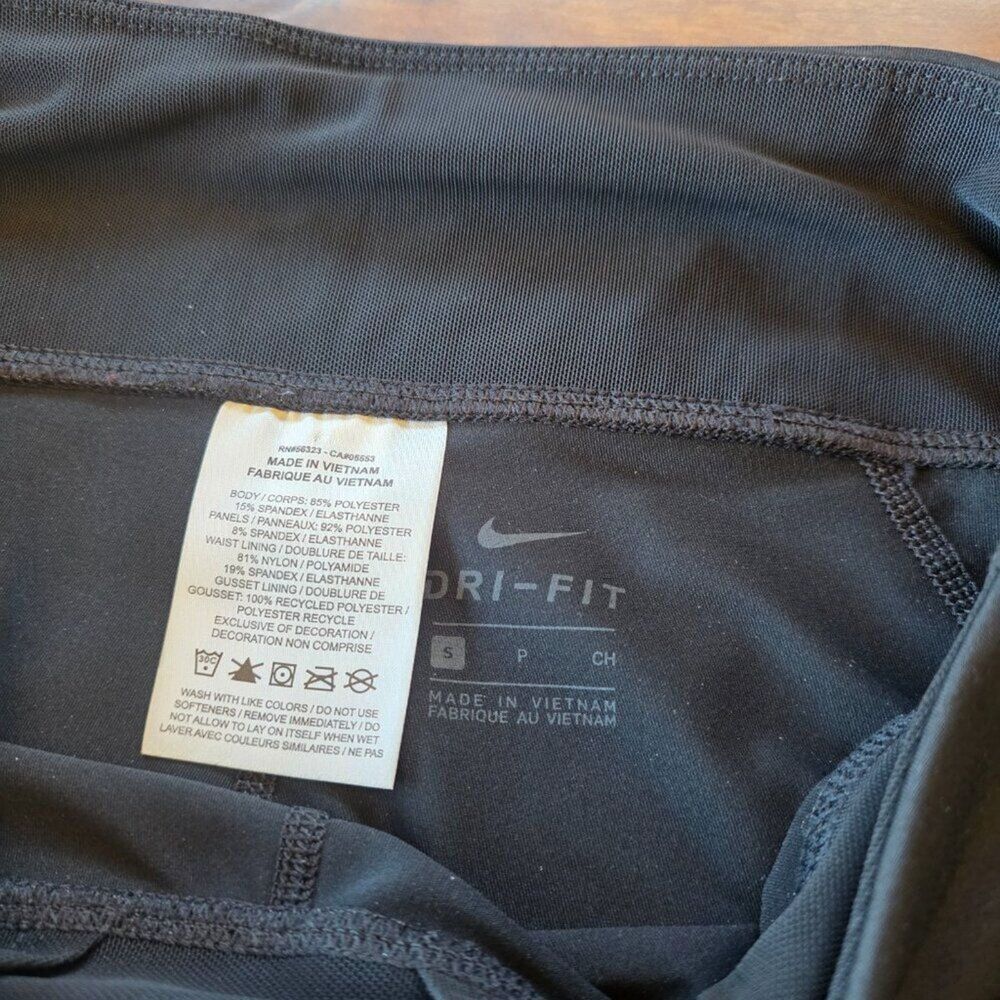 NIKE $10 SALE! Nike Dri-FIT Power Crop Legging Black Compression Workout S - Picture 5 of 7